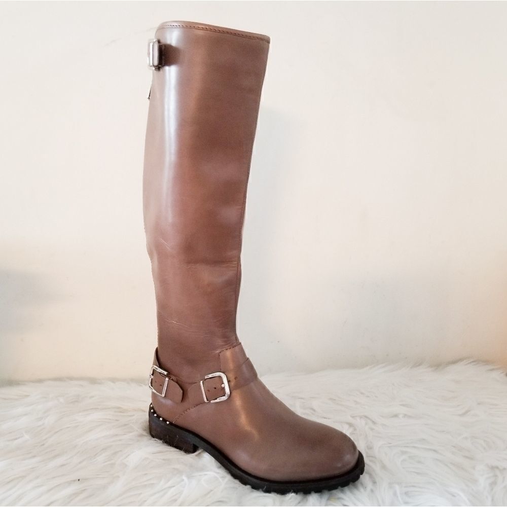 Donald J Pliner vive boots exposed backzip